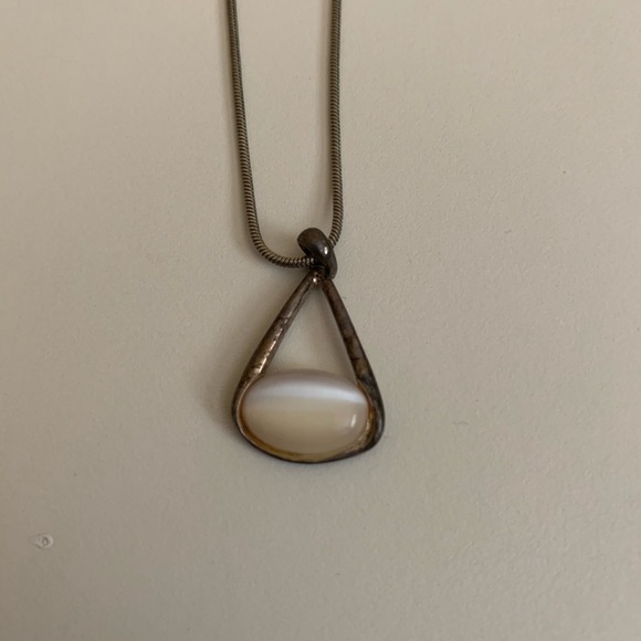 Simple pendent necklace - Picture 2 of 2